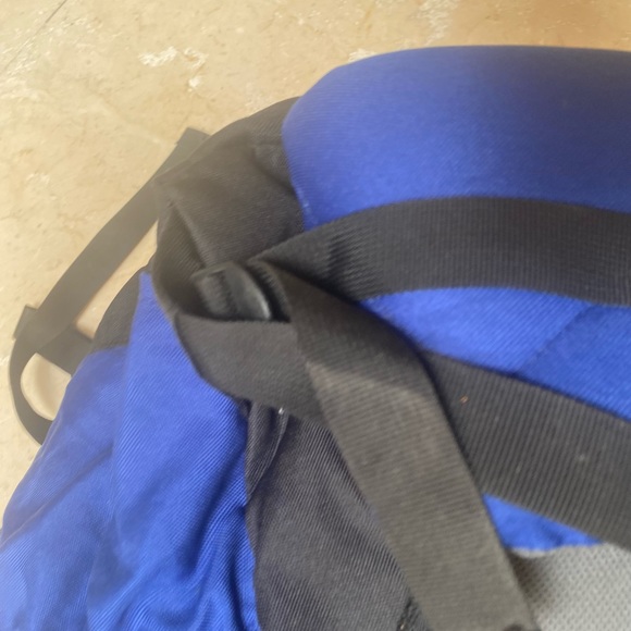 Traveling backpacking backpacker luggage blue black gray camping hiking - Picture 3 of 8